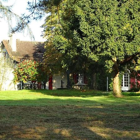 B&B Les Quatre Vents Montpon-Menesterol Exterior foto