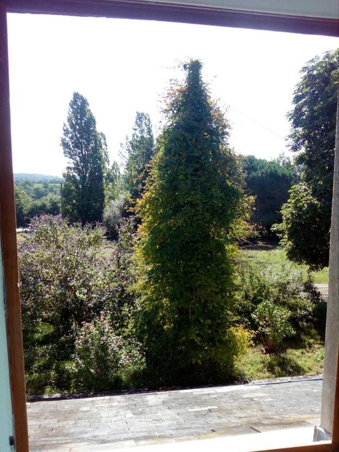 B&B Les Quatre Vents Montpon-Menesterol Exterior foto